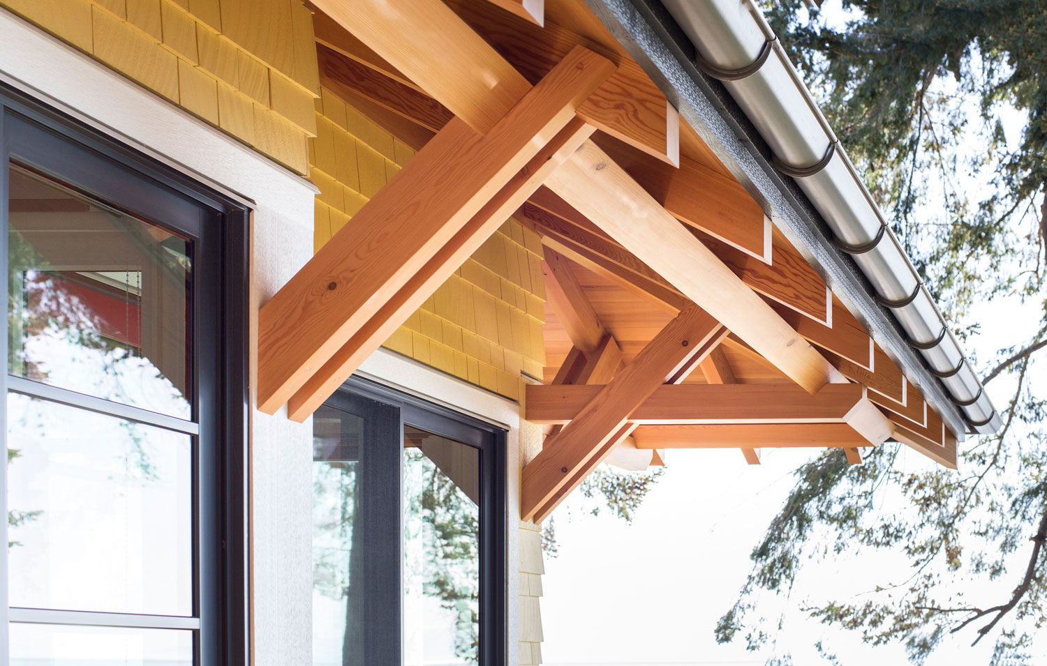 Outside roof beam support made of HemFir wood