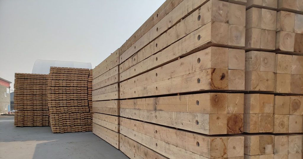 Pacific HemFir Timbers in stacks