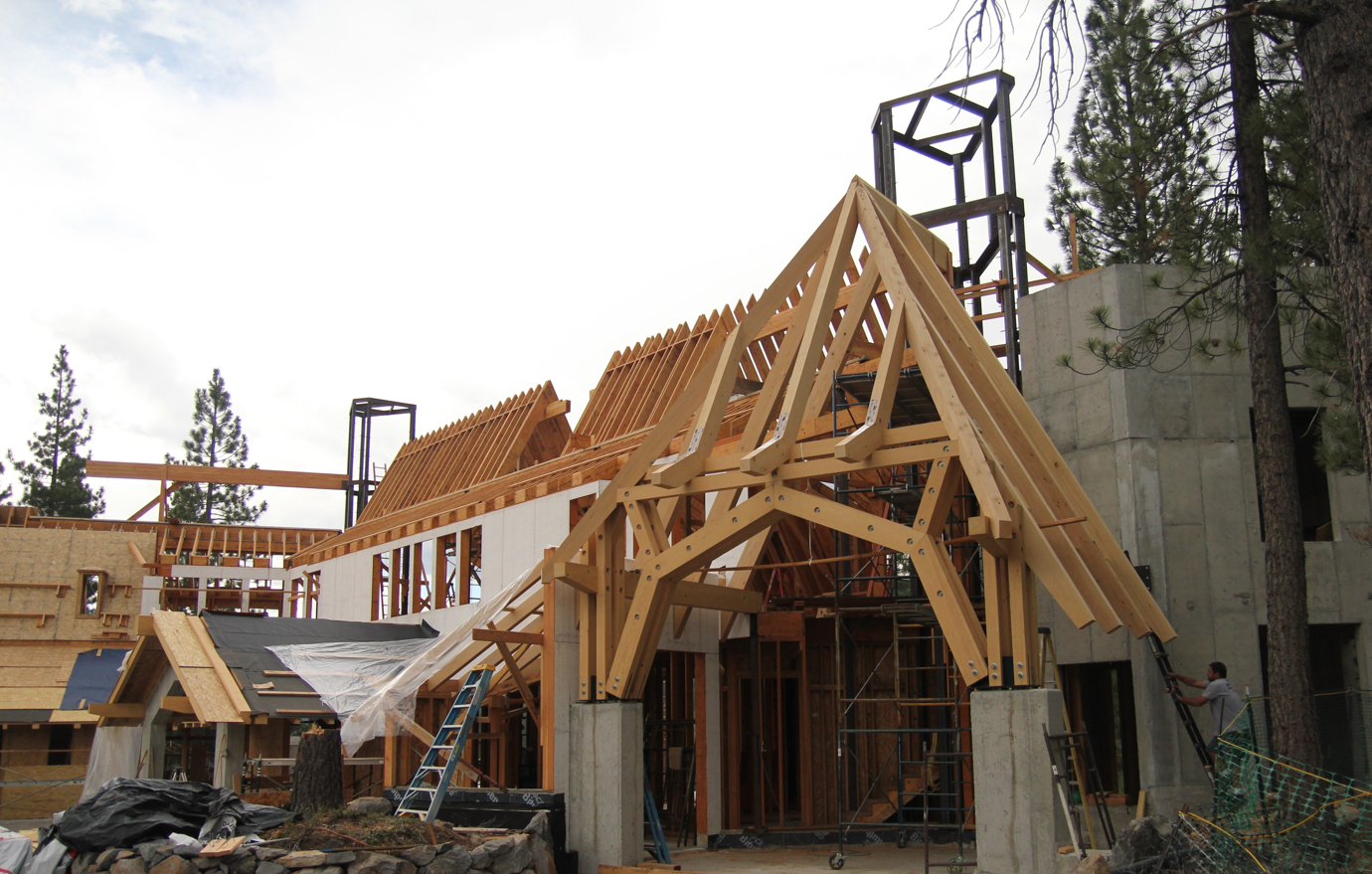 Pacific HemFir Timbers Standout in High Sierra Residential Architecture
